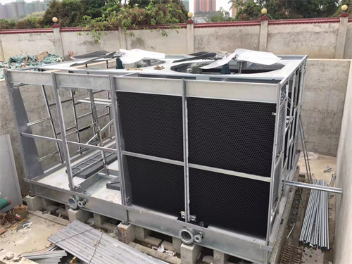 密閉式冷卻塔中填料和盤管的布置形式(冷卻塔填料面積的選擇)